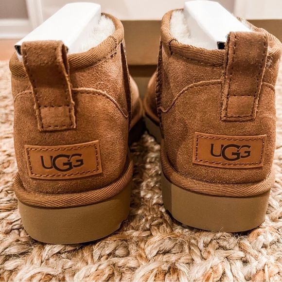 NWT UGG Classic Ultra Mini Chestnut Boots Women's Size 6 - Picture 12 of 16